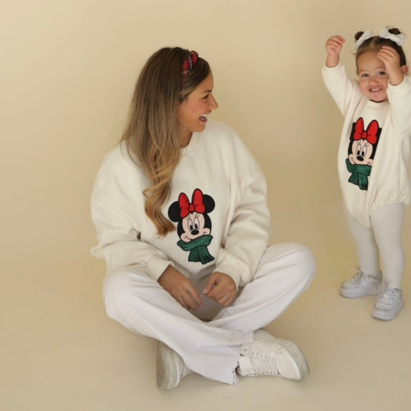 ADULT DISNEY CHRISTMAS CREWNECK